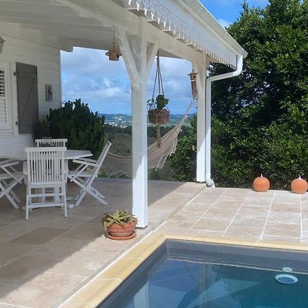 Villa 1 de standing 80m2 avec piscine et vue imprenable sur la mer et sur la campagne Riviere-Salee Extérieur photo