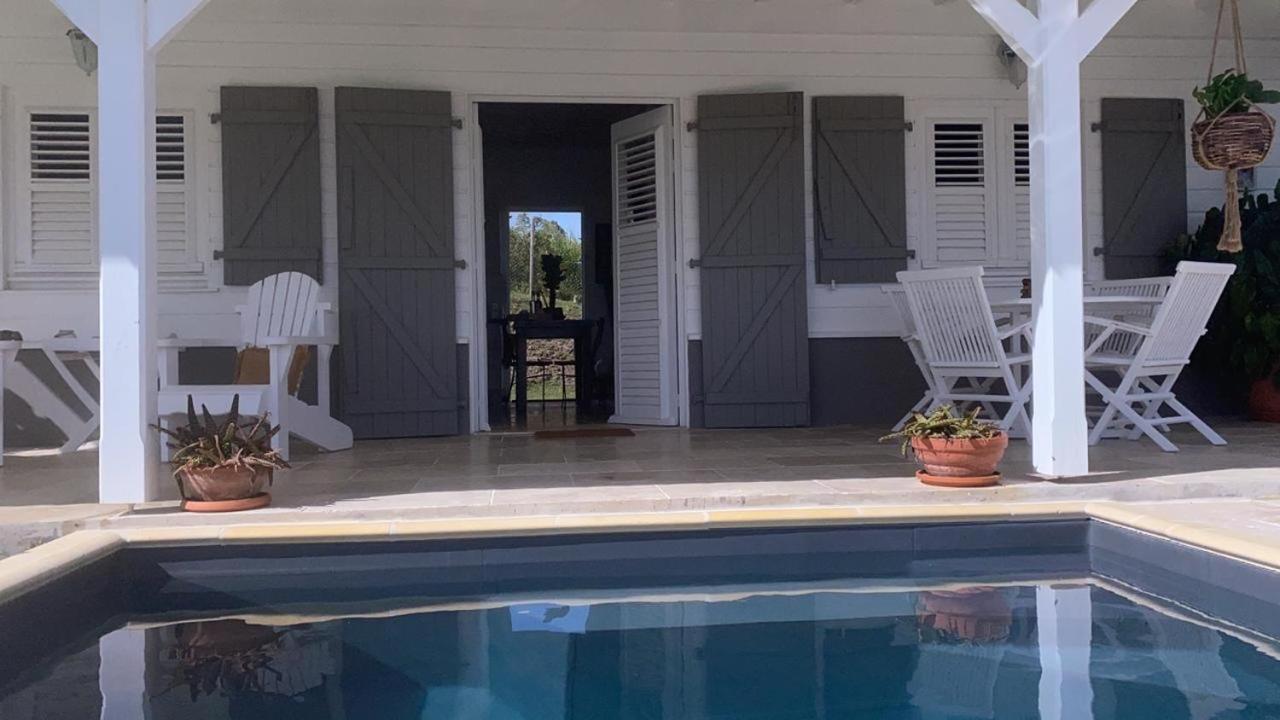 Villa 1 de standing 80m2 avec piscine et vue imprenable sur la mer et sur la campagne Riviere-Salee Extérieur photo