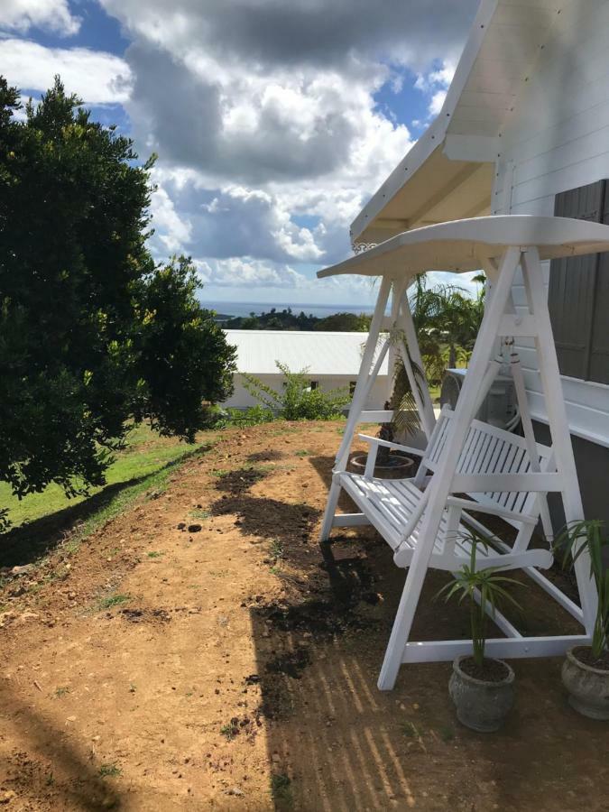 Villa 1 de standing 80m2 avec piscine et vue imprenable sur la mer et sur la campagne Riviere-Salee Extérieur photo