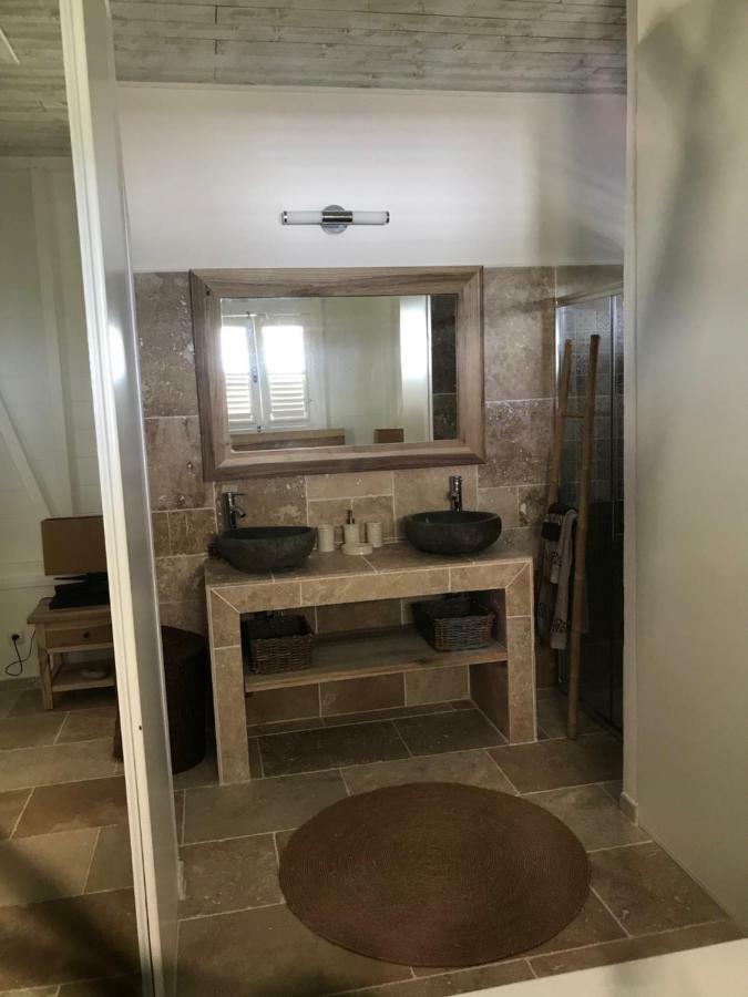 Villa 1 de standing 80m2 avec piscine et vue imprenable sur la mer et sur la campagne Riviere-Salee Extérieur photo